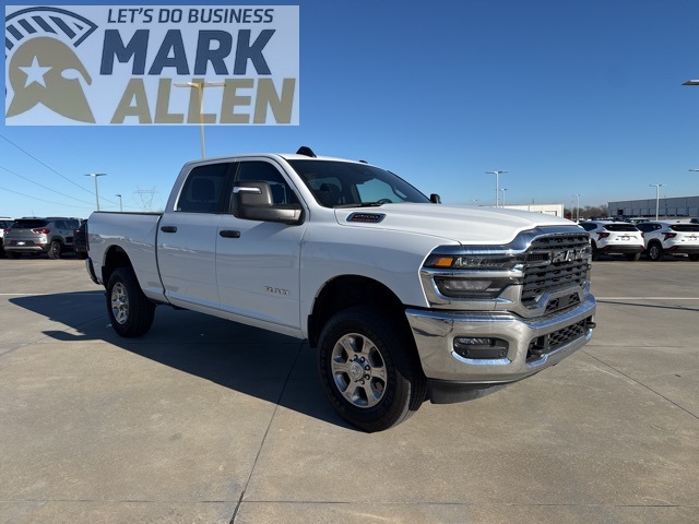 2025 RAM 2500 Big Horn Crew Cab 4WD