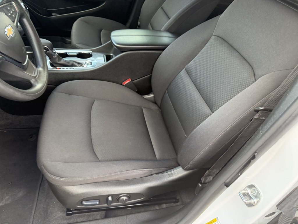 2024 Chevrolet Malibu LT White at Mac Haik CDJR North Houston