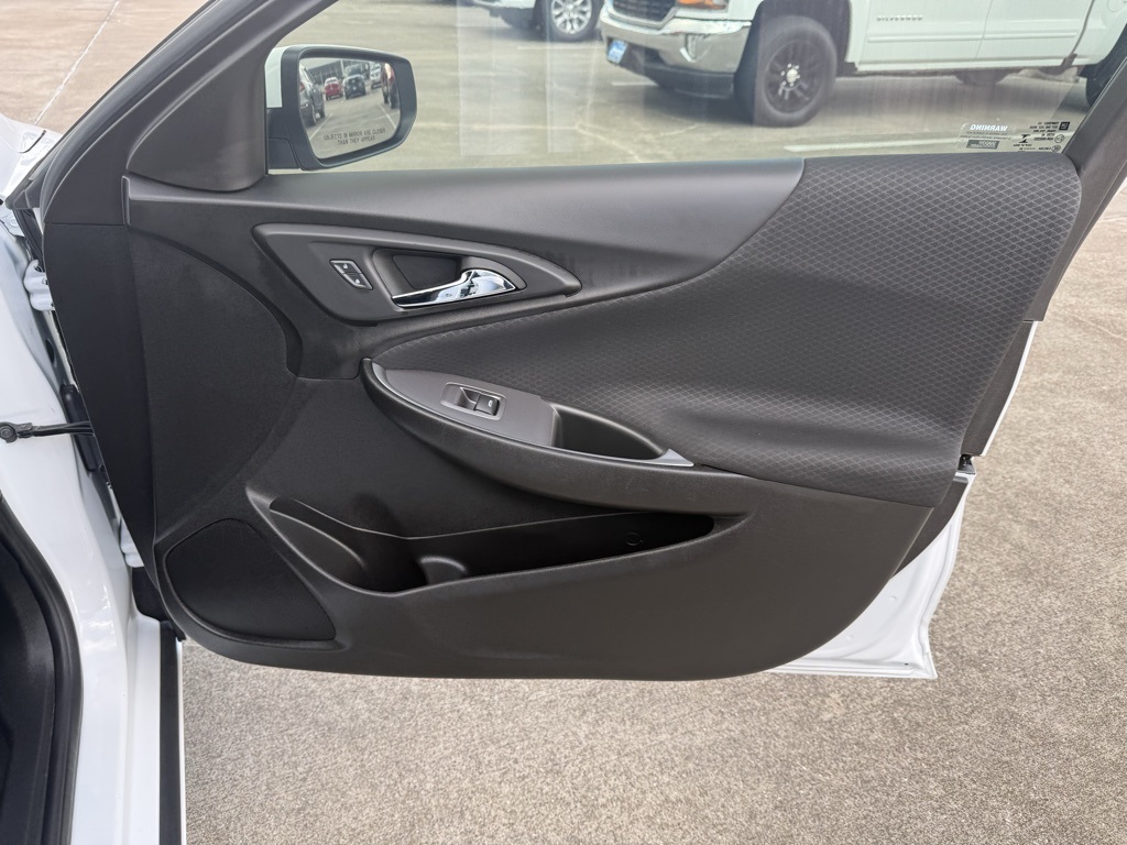 2024 Chevrolet Malibu LT White at Mac Haik CDJR North Houston