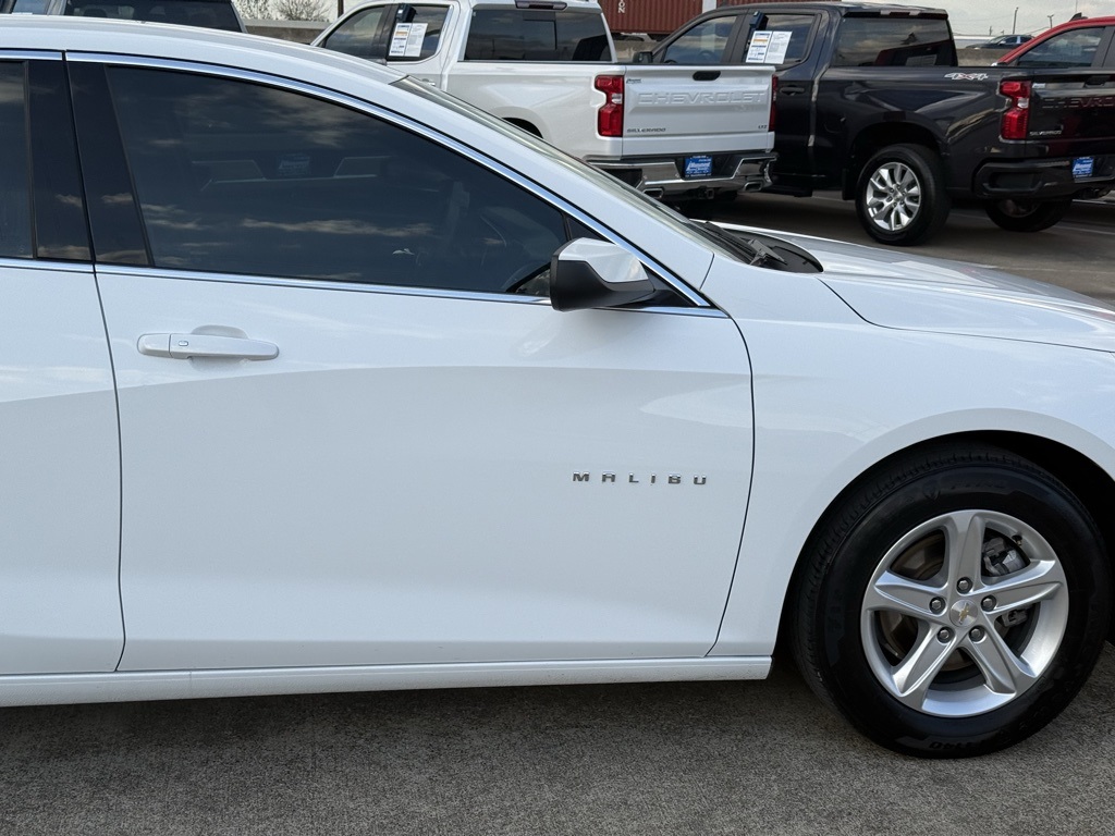 2024 Chevrolet Malibu LT White at Mac Haik CDJR North Houston