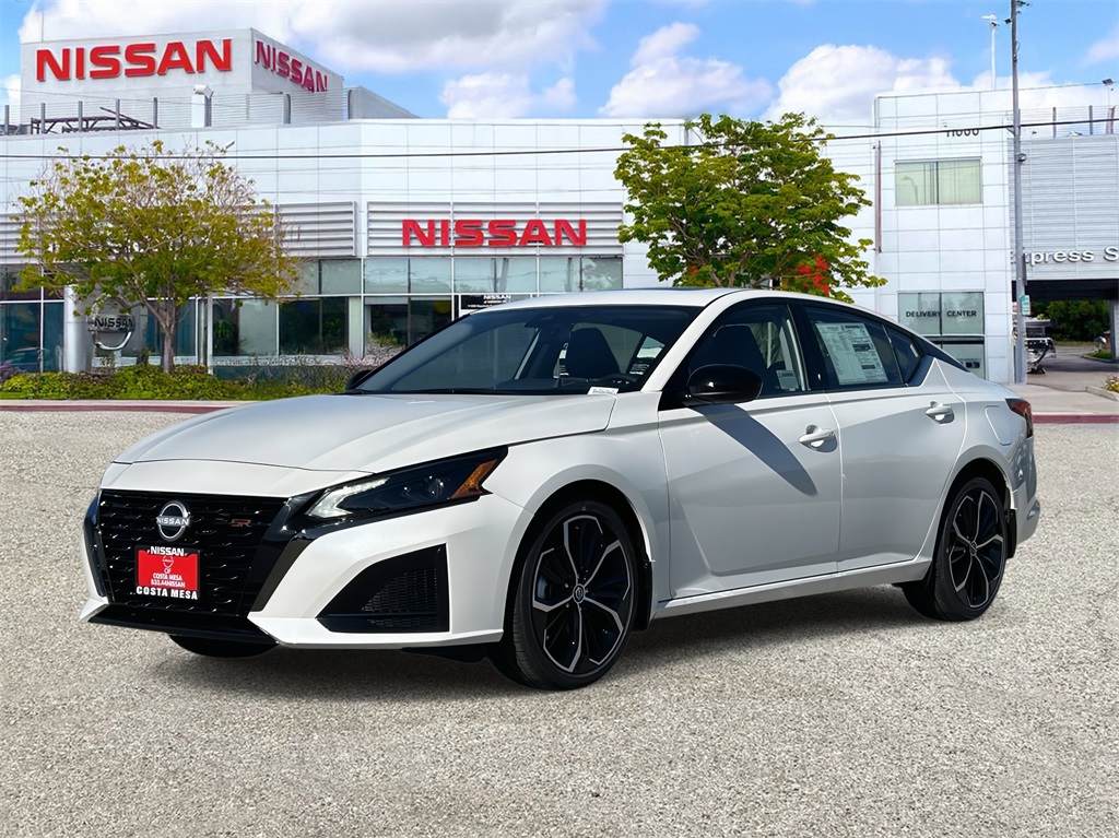 2025 Nissan Altima 2.5 SR