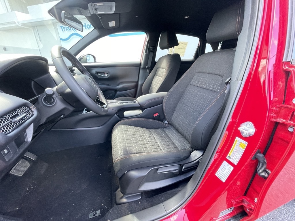 Thumbnail: 2025 Honda HR-V - 8