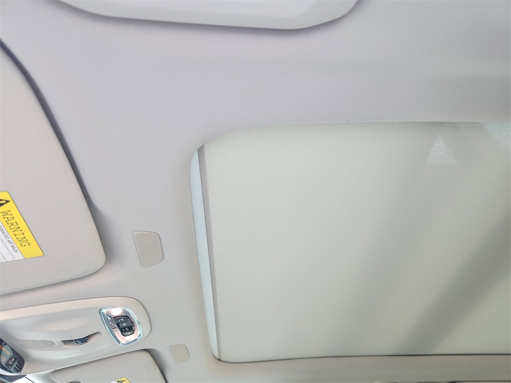 2019 Volvo XC60 T6 Inscription White at Ultimate Motorsports