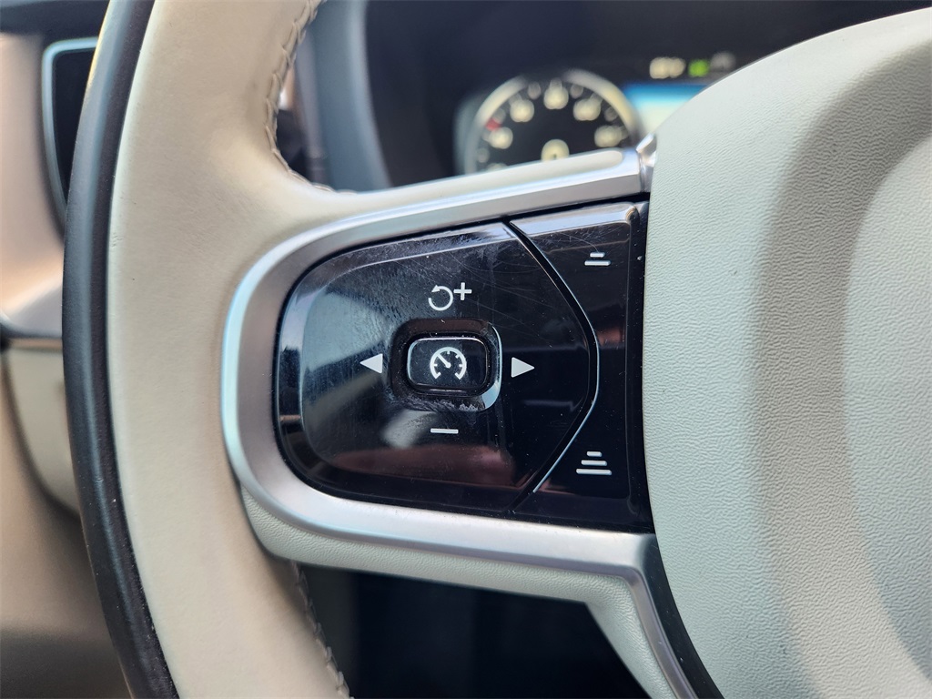 2019 Volvo XC60 T6 Inscription White at Ultimate Motorsports