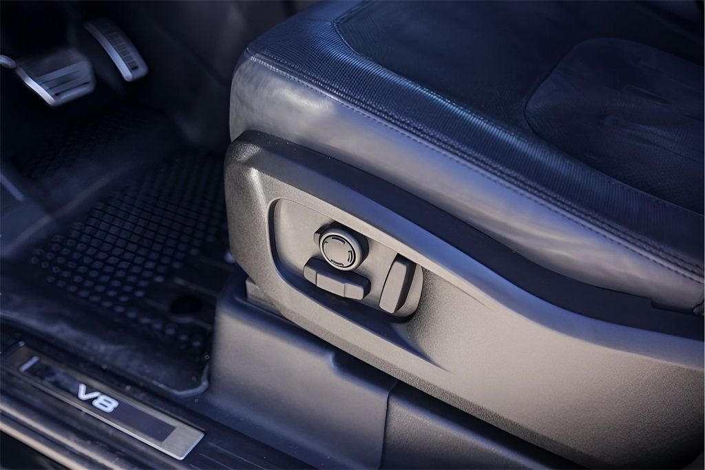 Used Car 2023 Land Rover Defender 110  V8 For Sale Under $80,000 In Austin, Texas