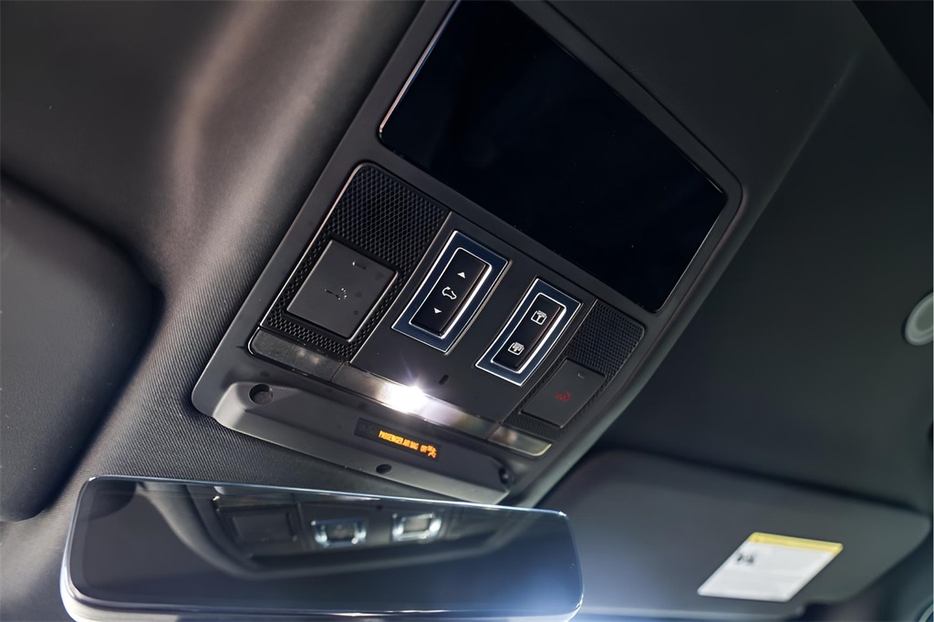 Used Car 2023 Land Rover Defender 110  V8 For Sale Under $80,000 In Austin, Texas