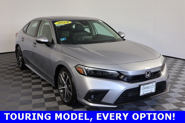 2024 Honda Civic Touring's photo
