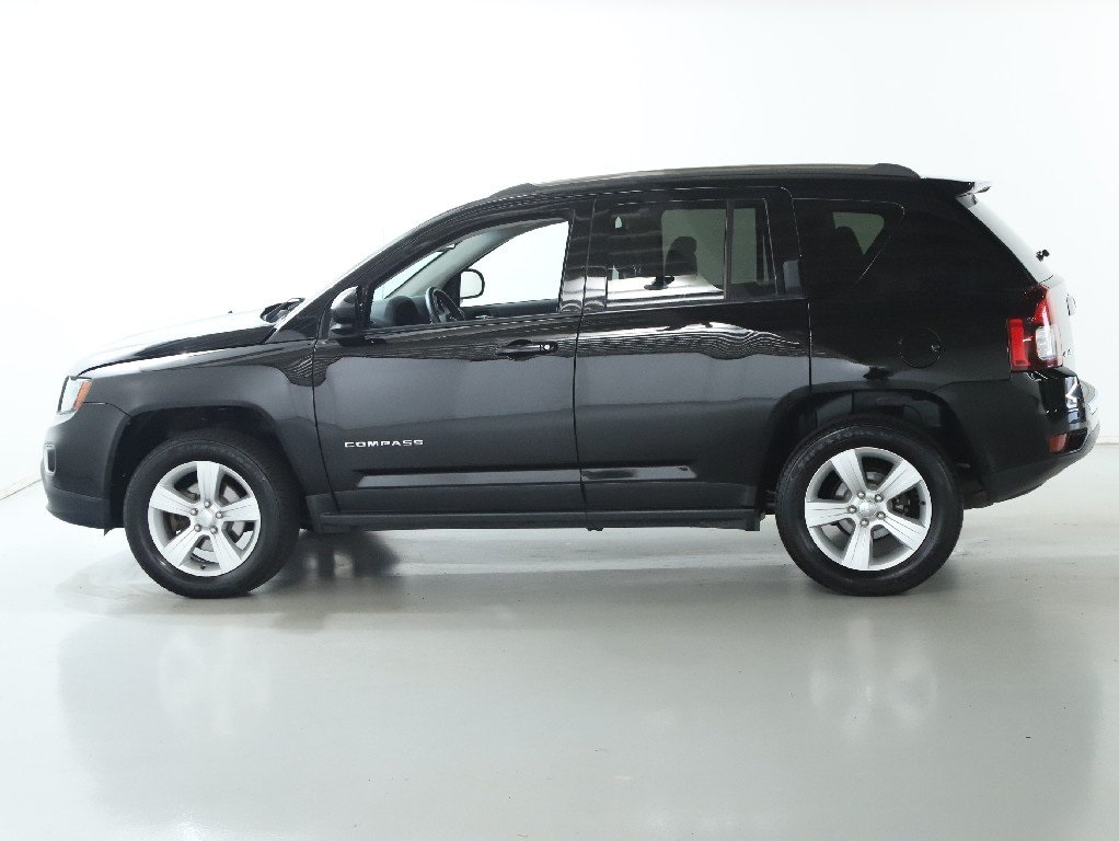 2015 Jeep Compass Latitude photo 2