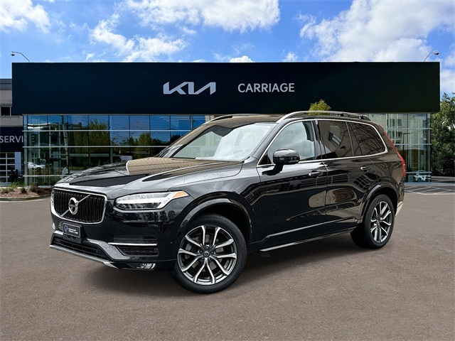 2017 Volvo XC90 T6 Momentum AWD