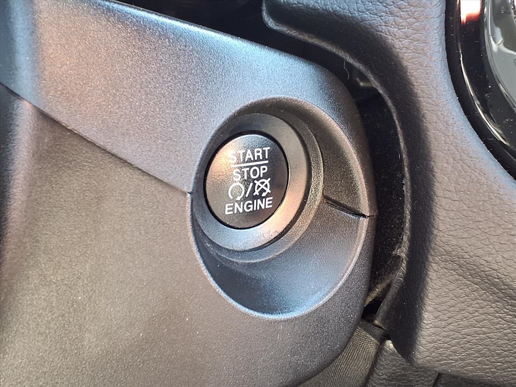 2019 Jeep Compass Altitude White at Mac Haik CDJR North Houston