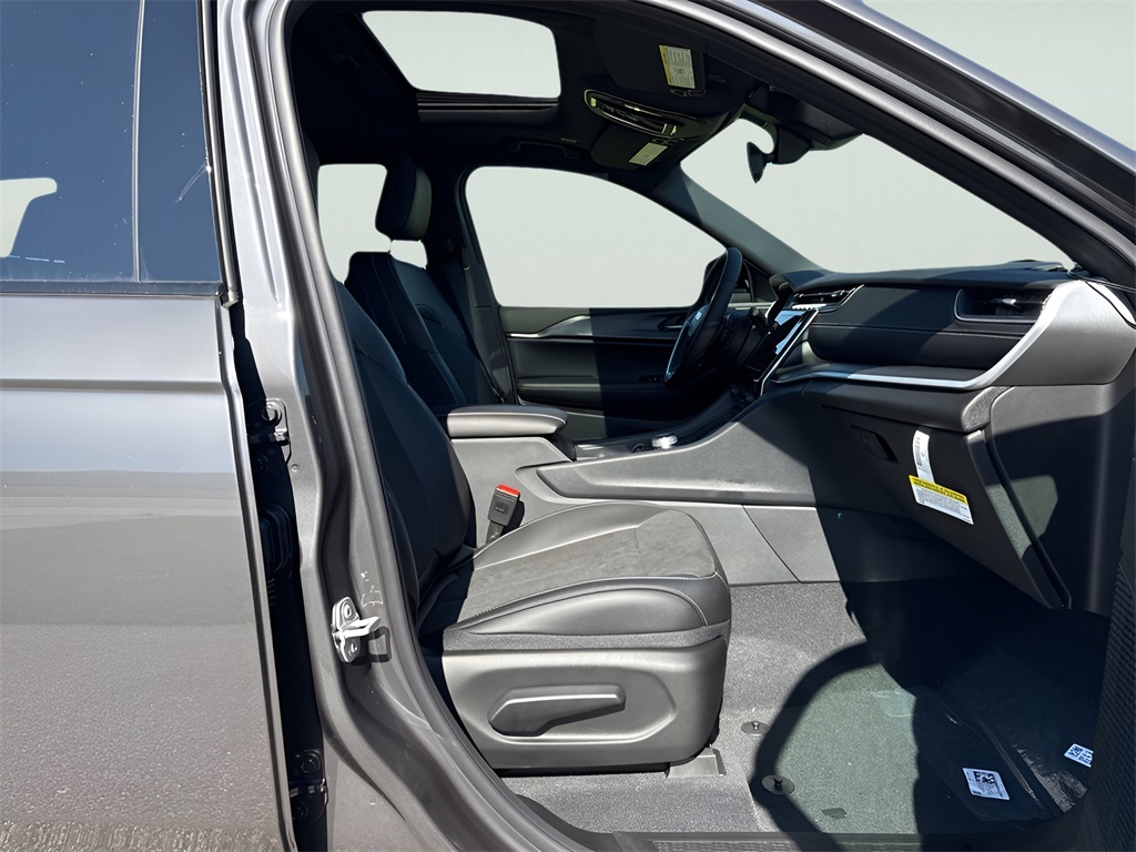 2025 Jeep Grand Cherokee L