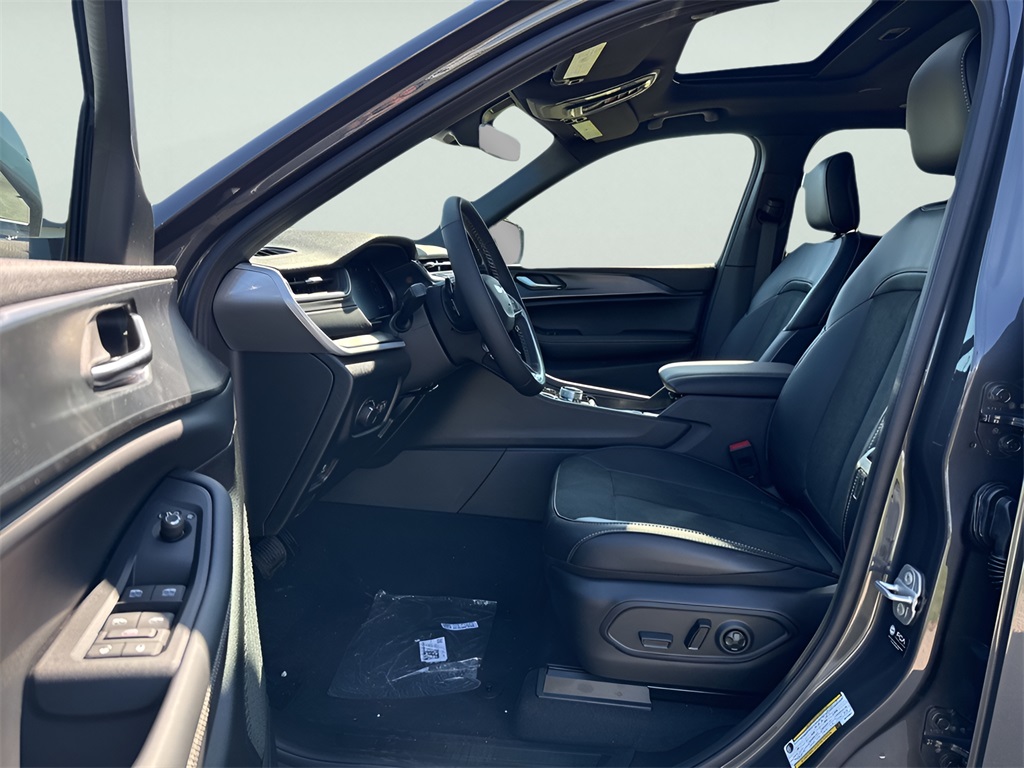 2025 Jeep Grand Cherokee L