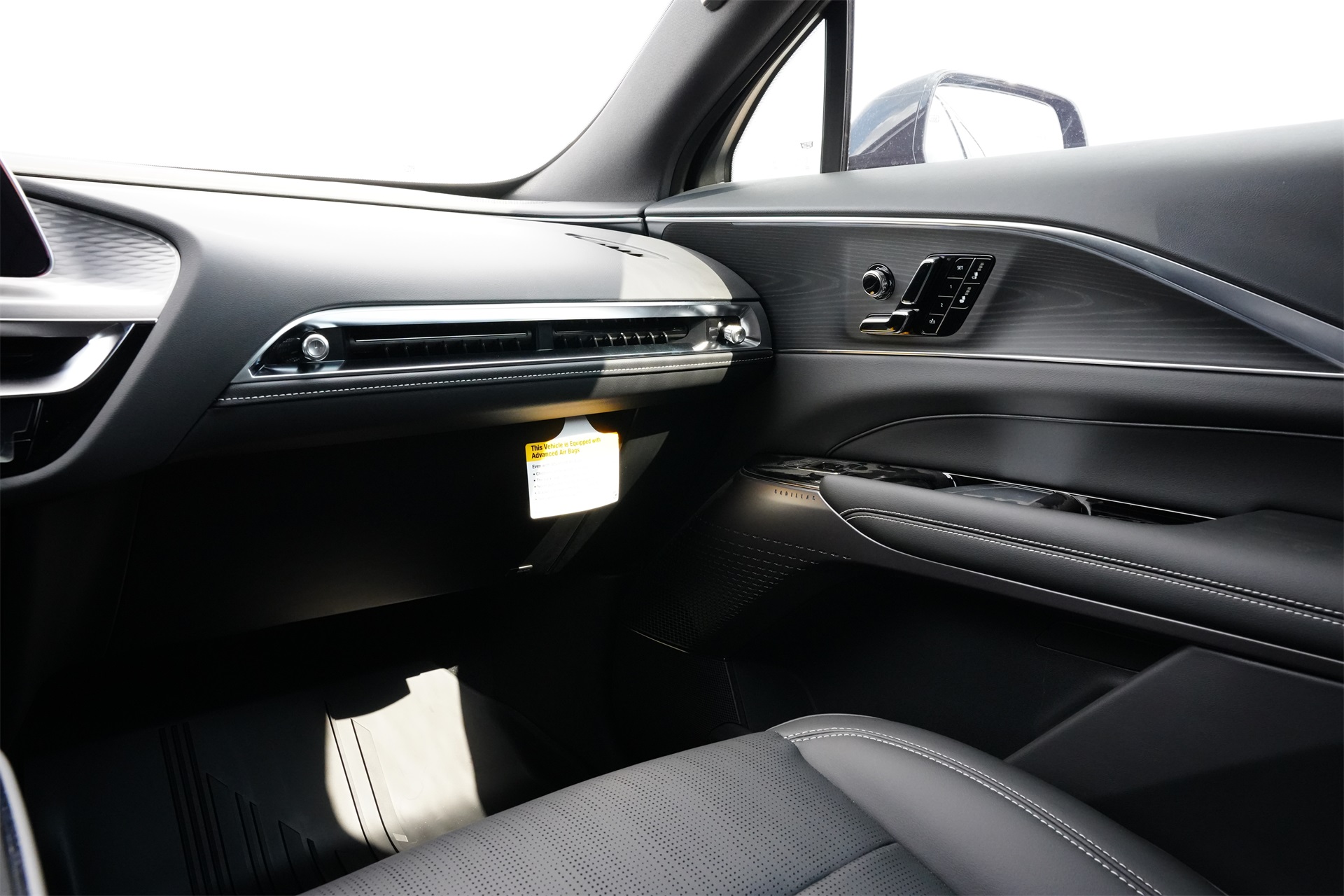 2025 Cadillac LYRIQ Luxury Black at Bayway Cadillac Southwest