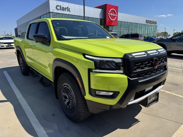 2026 Nissan Frontier PRO-X's photo