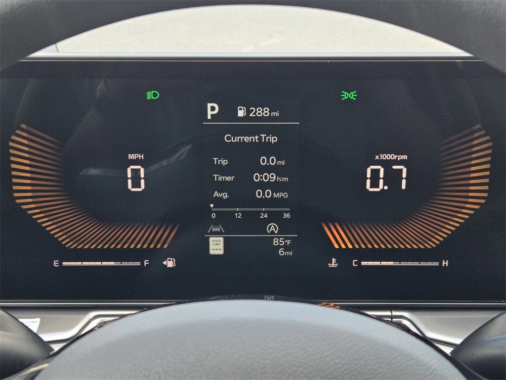 2025 Kia Sorento LX - 10