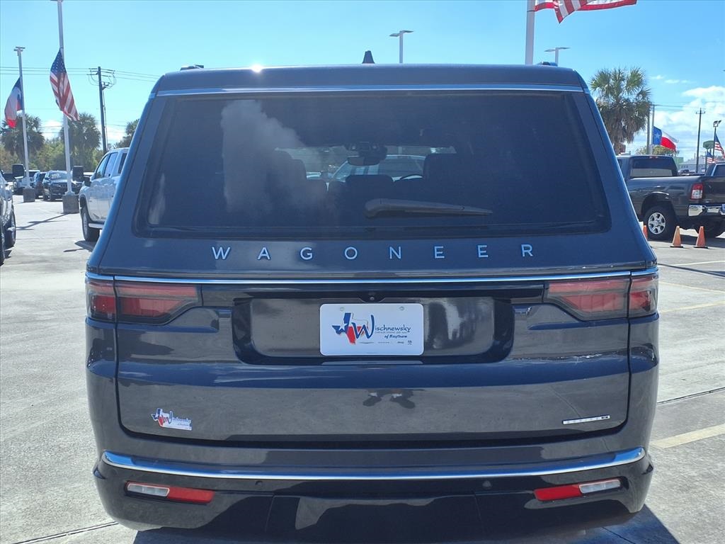 2022 Jeep Wagoneer Series II Gray at Community Kia