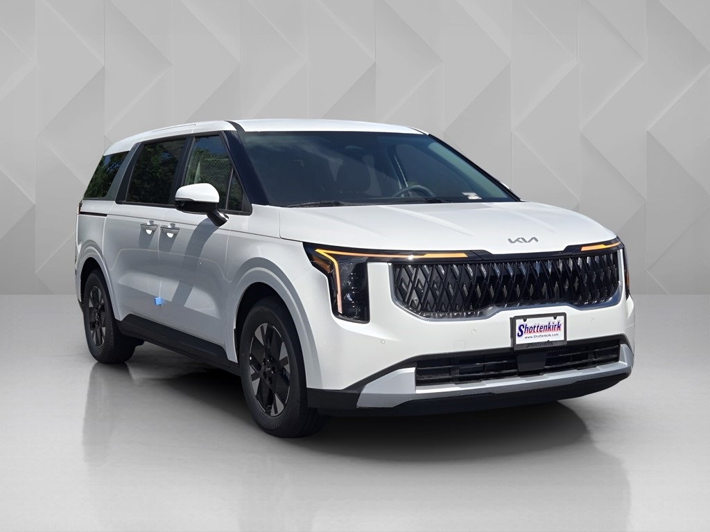 2026 Kia Carnival Hybrid LXS White at Superior Kia