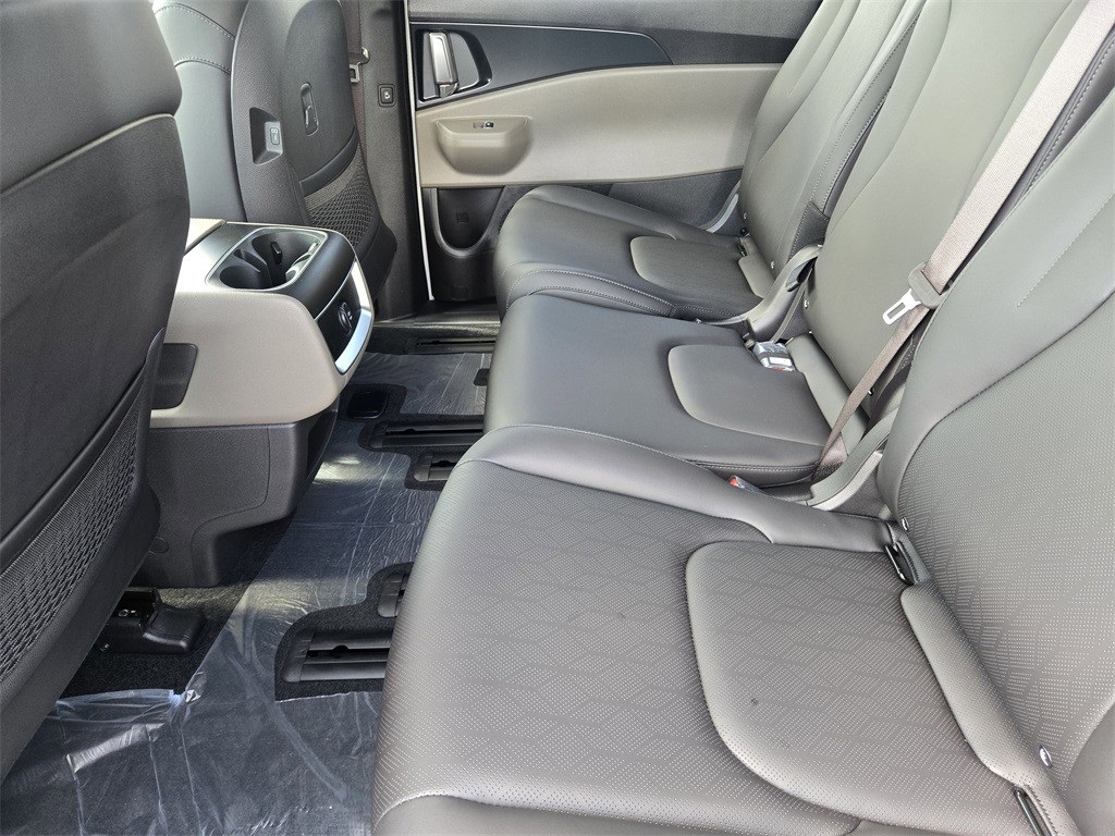 2026 Kia Carnival Hybrid LXS White at Superior Kia