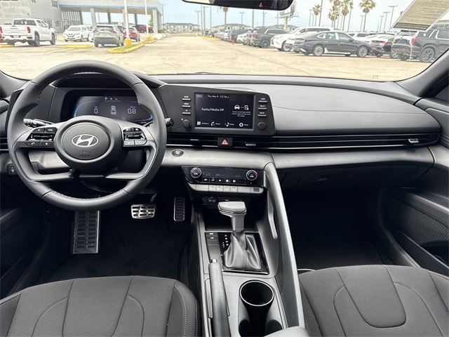 2025 Hyundai Elantra SEL Sport Gray at Baytown Hyundai