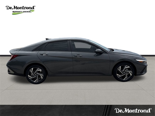 2025 Hyundai Elantra SEL Sport - 3