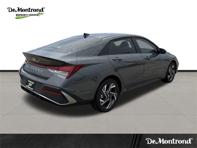 2025 Hyundai Elantra SEL Sport - 4