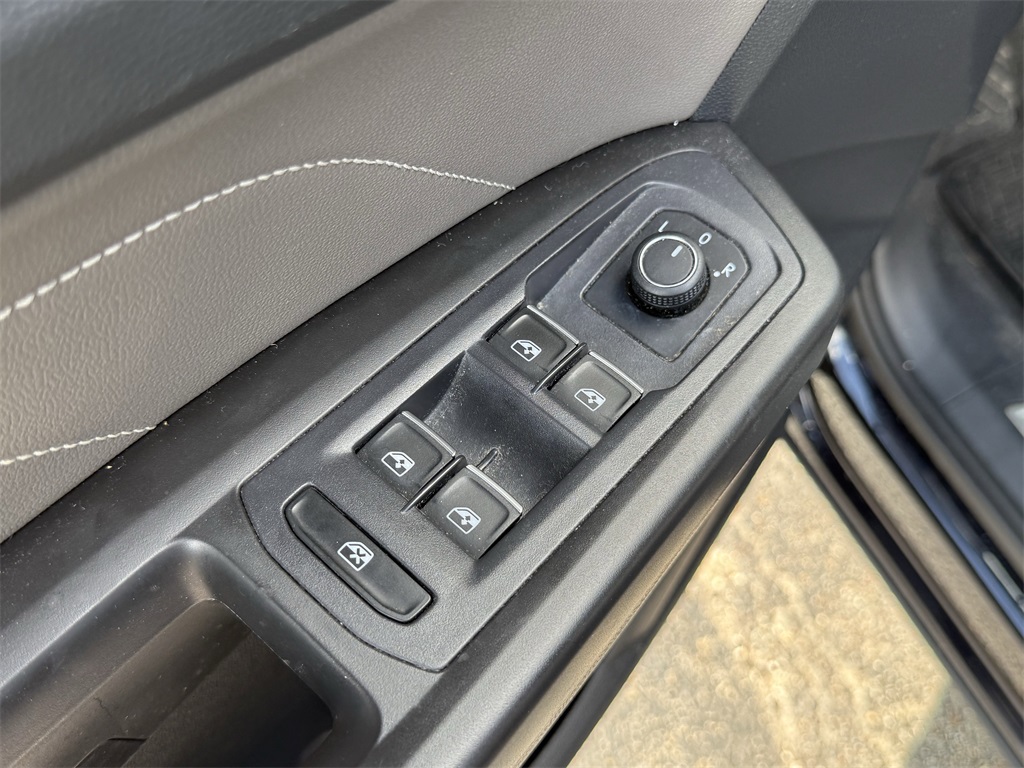 2022 Volkswagen Atlas Cross Sport 2.0T SE w/Technology Black at DeMontrond Ford