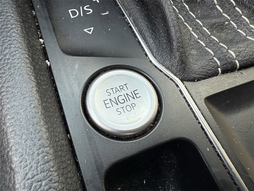 2022 Volkswagen Atlas Cross Sport 2.0T SE w/Technology Black at DeMontrond Ford