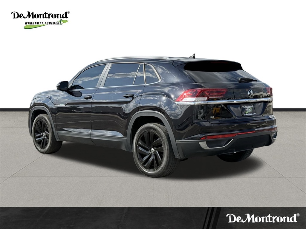 2022 Volkswagen Atlas Cross Sport 2.0T SE w/Technology Black at DeMontrond Ford