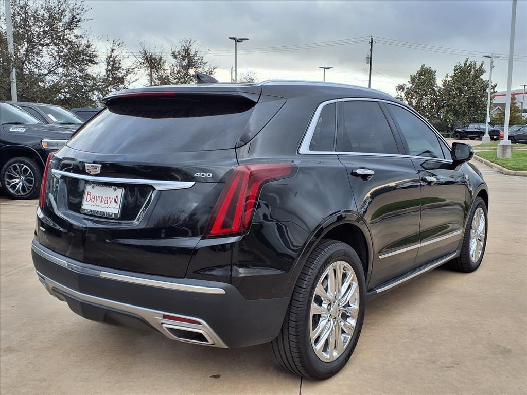 2022 Cadillac XT5 Premium Luxury Black at Tom Peacock Cadillac