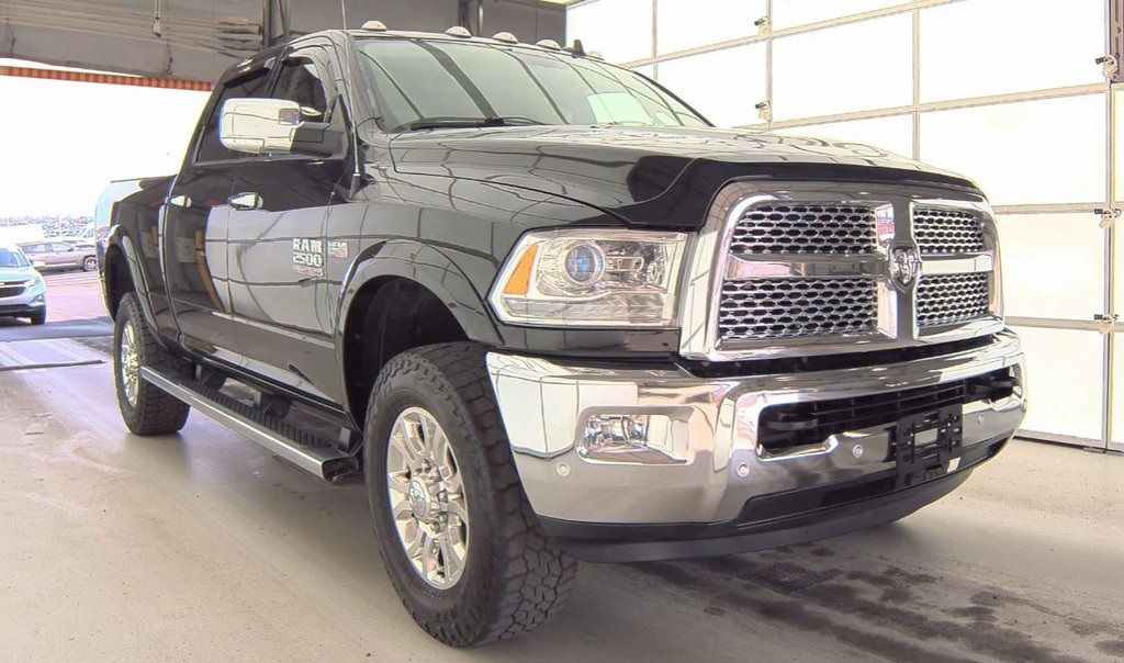 Used 2018 Ram 2500 Laramie with VIN 3C6UR5FJ8JG117088 for sale in Kansas City