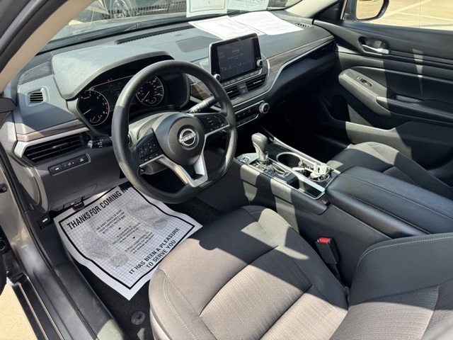2024 Nissan Altima 2.5 SV photo 2