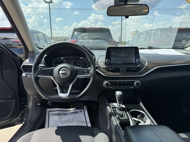 2024 Nissan Altima 2.5 SV photo 3