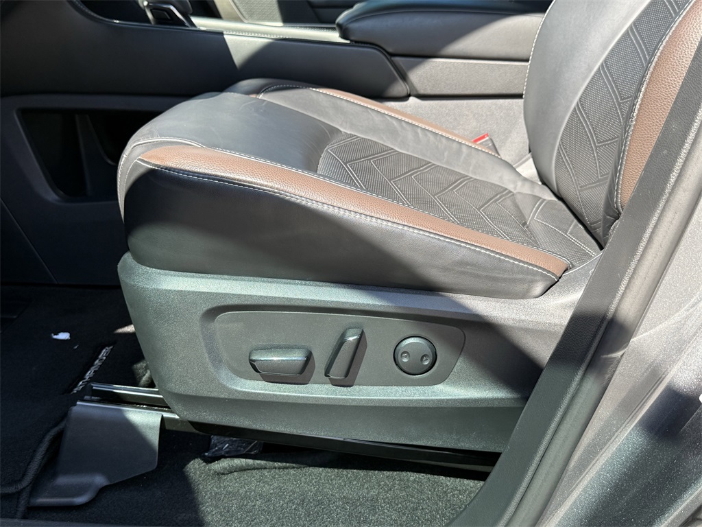 2023 Nissan Pathfinder Platinum Gray at Ultimate Motorsports