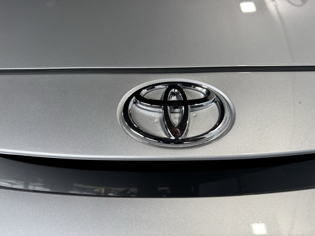 Thumbnail: 2025 Toyota Corolla - 11