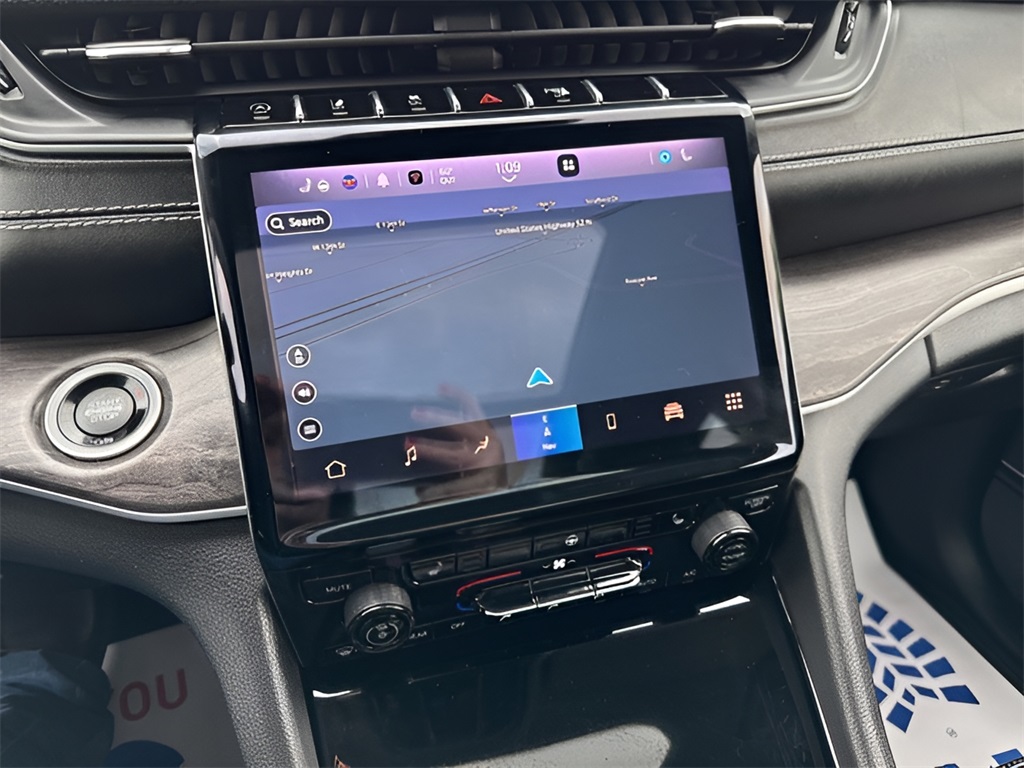 2022 Jeep Grand Cherokee