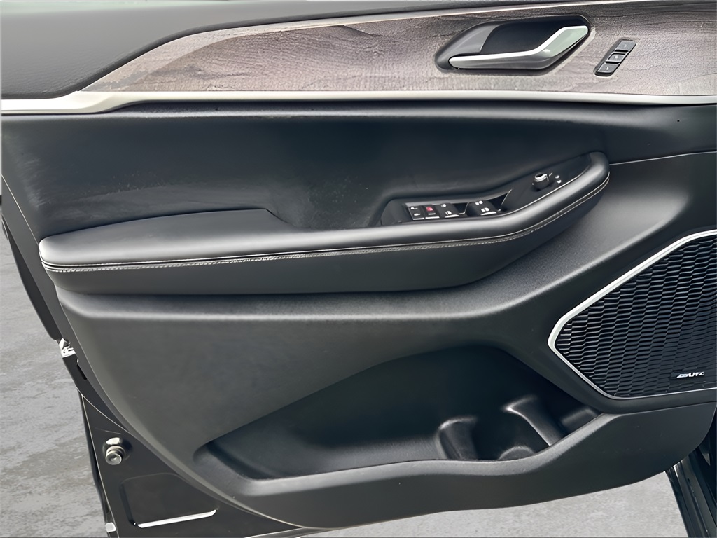 2022 Jeep Grand Cherokee