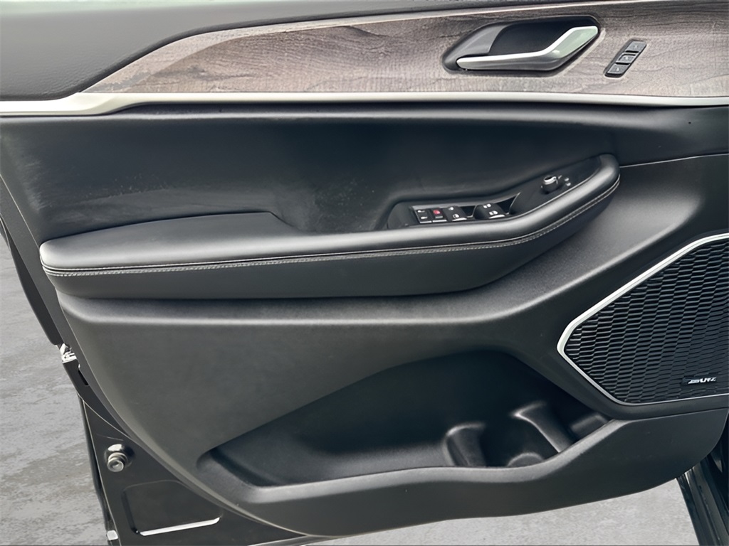 2022 Jeep Grand Cherokee