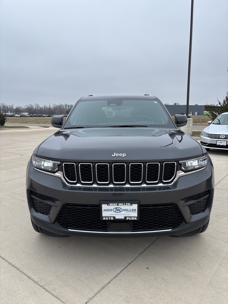 2025 Jeep Grand Cherokee Laredo 4WD