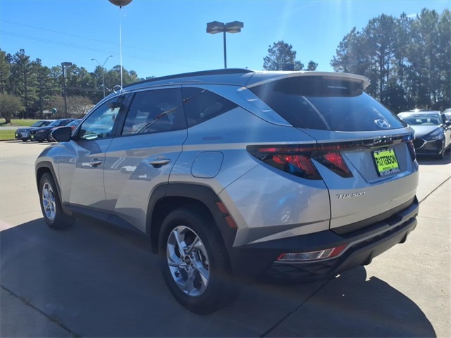 2024 Hyundai Tucson SEL photo 2