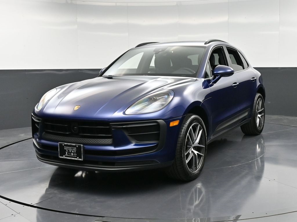 2025 Porsche Macan T