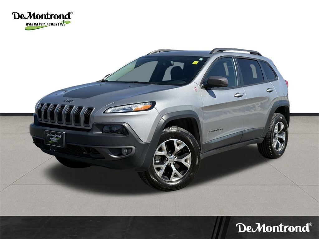 2015 Jeep Cherokee Trailhawk Silver at Durrett Motor Company