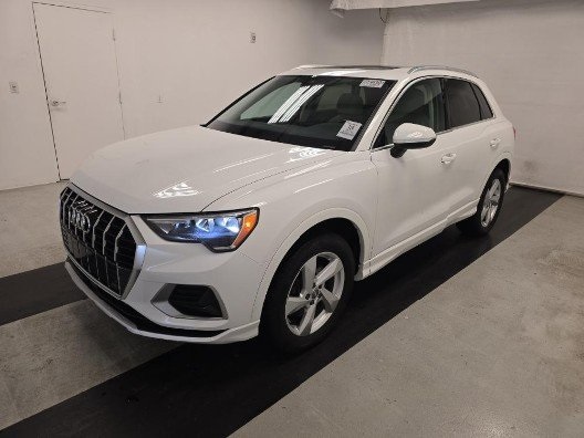 2020 Audi Q3 Premium's photo