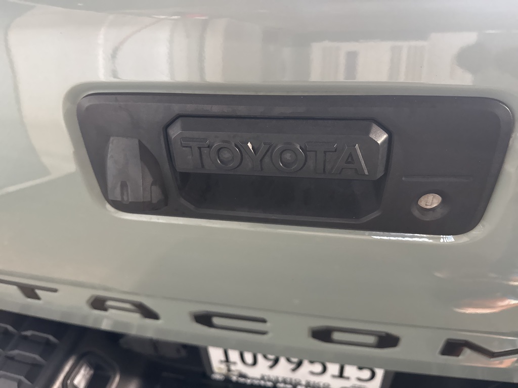 Thumbnail: 2022 Toyota Tacoma - 24