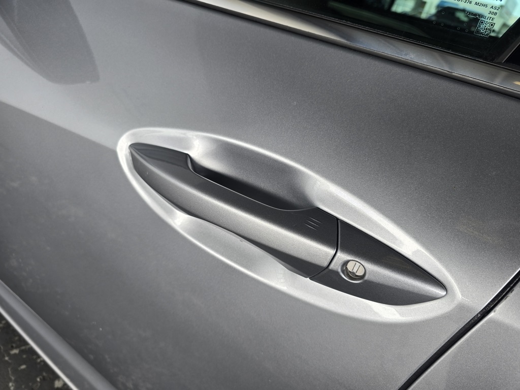 Thumbnail: 2022 Acura TLX - 24