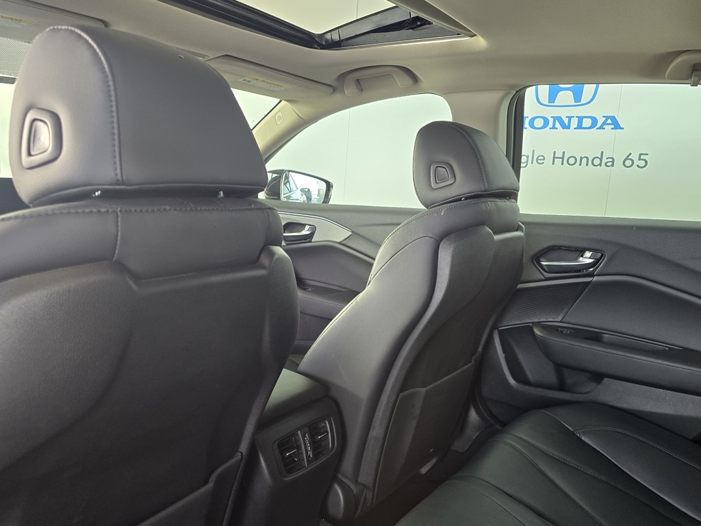 Thumbnail: 2022 Acura TLX - 7