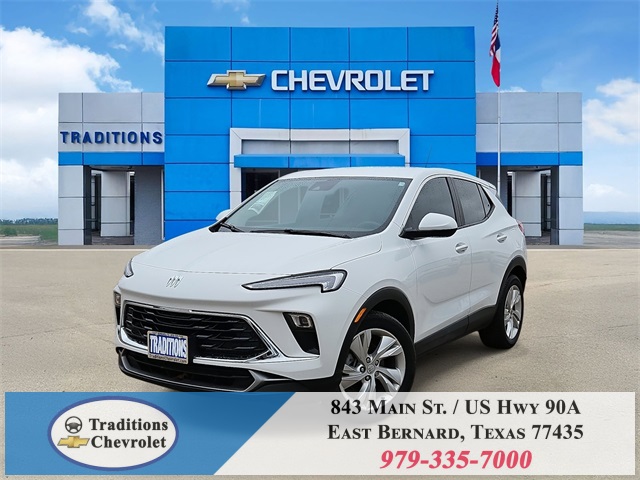 2024 Buick Encore GX Preferred White at Community Kia