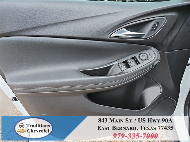 2024 Buick Encore GX Preferred White at Community Kia