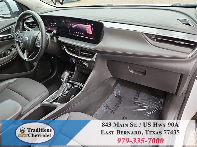 2024 Buick Encore GX Preferred White at Community Kia