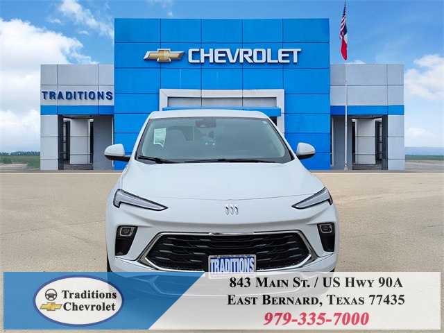 2024 Buick Encore GX Preferred White at Community Kia