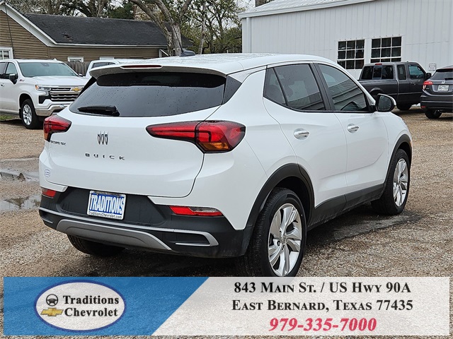 2024 Buick Encore GX Preferred White at Community Kia